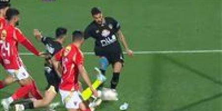 الدوري
      المصري
      الممتاز:
      محمود
      بنتايج
      يسجل
      هدف
      التعادل
      لنادي
      الزمالك
      في
      مرمى
      الأهلي
      في
      الدقيقة
      83