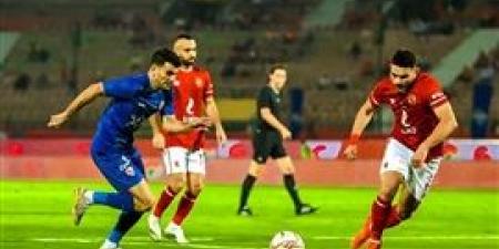 الأهلى
      والزمالك
      فى
      قمة
      نارية
      بالدوري
      المصري
      الليلة