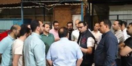 "دويدار"
      يرافق
      مساعد
      وزير
      الصحة
      للمشروعات
      القومية
      في
      زيارة
      لمستشفى
      سوهاج
      العام