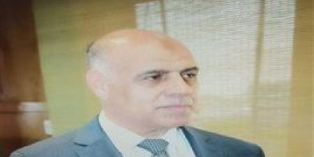 سوهاج..
      مصرع
      عامل
      بطلق
      ناري
      أثر
      مشاجرة
      بالمراغة