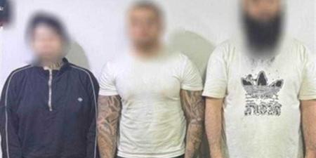 ضبط
      تشكيلين
      عصابيين
      لإستخلاص
      مادة
      فعالة
      من
      عقار
      طبى
      تستخدم
      فى
      تصنيع
      مخدر
      الآيس
      تمهيداً
      لتهريبها
      خارج
      البلاد