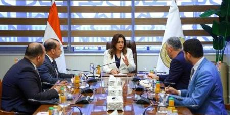 وزيرة
      التنمية
      تتابع
      الموقف
      التنفيذي
      لملف
      تطوير
      ورفع
      كفاءة
      المجازر
      الحكومية
      بالمحافظات