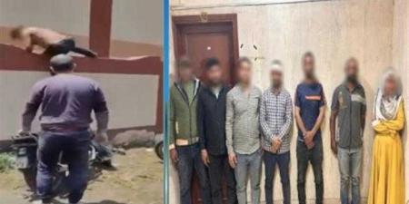 الداخلية
      تكشف
      تفاصيل
      تداول
      فيديو
      على
      مواقع
      التواصل
      لقيام
      شخص
      يحمل
      ”عتلة
      حديدية”
      بالدلوف
      إلى
      إحدى
      المدارس