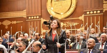 خارجية
      الشيوخ
      تدعو
      إلى
      إنشاء
      رابطة
      البرلمانيات
      العربيات