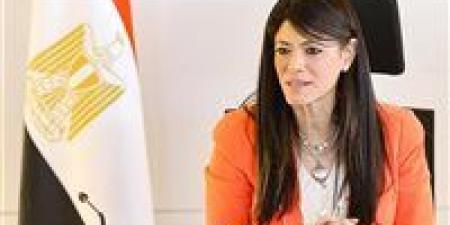 «المشاط»:
      نعمل
      على
      تعزيز
      تنافسية
      الاقتصاد
      المصري
      وفتح
      المجال
      للقطاع
      الخاص