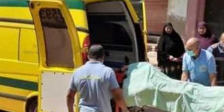 طالب
      ينهي
      حياته
      بالحبة
      السوداء
      في
      الفيوم