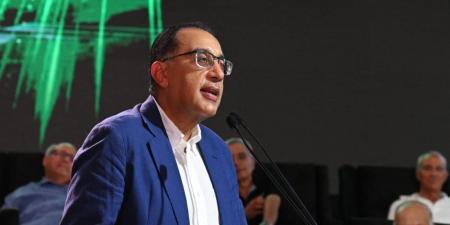 رئيس الوزراء يتفقد أعمال الإنشاءات بمحطة قناة السويس للحاويات