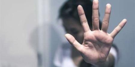 بعد
      تعديه
      على
      طالبة..
      الأمن
      يقبض
  ...