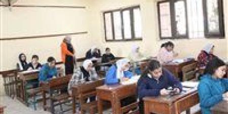 حقيقة
      تسريب
      امتحانات
      الصف
      الأول
      الإعدادي
      2025