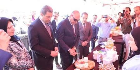 وزير
      العمل
      يختتم
      جولته
      بتفقد
      ...