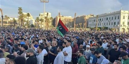 بعد
      الاحتجاجات
      الشعبية
      والاشتباكات
      المسلحة..
      هل
      تتحول
      ليبيا
      إلى
      ملاذ
      للإرهاب؟