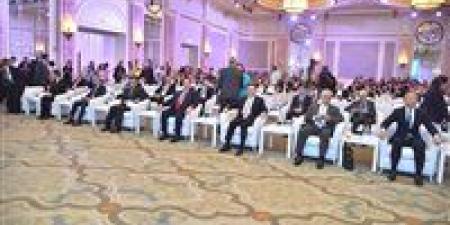 «الاستثمار»:
      17
      مليار
      دولار
      حجم
      التبادل
      التجاري
      بين
      مصر
      والصين
      خلال
      2024
