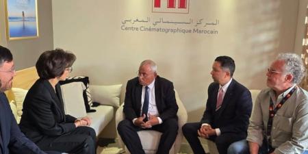 داتي
      تزور
      الجناح
      المغربي
      في
      "كان"