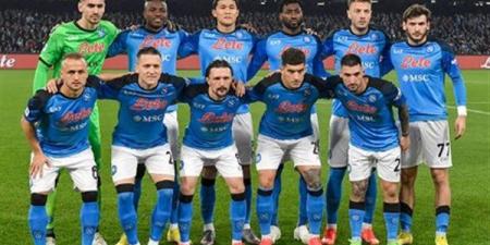 نابولي
      يحتفظ
      بقمة
      الدوري
      الإيطالي
   ...