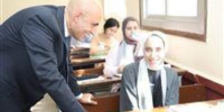 عاجل..
      حقيقة
      تعديل
      جدول
      امتحانات
      ...