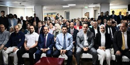 وزير
      الشباب
      والرياضة
      يطلق
      المشاريع
      الرقمية
      لاتحاد
      “بشبابها”