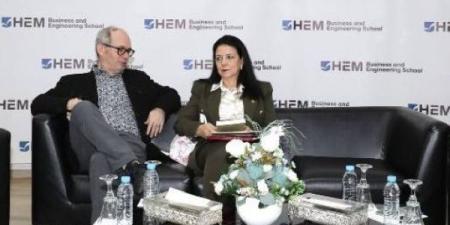 السغروشني:التحولات العميقة التي فرضتها التطورات الرقمية تستدعي فهما جديدا للعالم