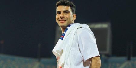 الزمالك
      يرفض
      تظلم
      "زيزو"
      ويقرر
      تطبيق
      اللائحة
      الانضباطية
      عليه
