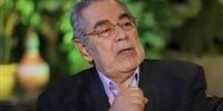 صبري
      عبد
      المنعم
      يتصدر
      التريند..
      تعرف
      على
      التطور
      الجديد
      في
      حالته
      الصحية