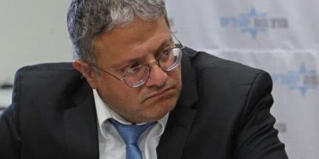 عاجل|
      بن
      جفير
      يفرض
      قيودا
      مشددة
      على
      نشطاء
      السفينة
      مادلين
      في
      سجن
      جفعون