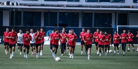 الهلال
      يتصدر
      والأهلي
      وصيفًا
      في
      ...
