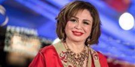 إلهام
      شاهين
      تفاجئ
      الجمهور
      في
      "ريستارت":
      تظهر
      بشخصيتها
      الحقيقية
      وتكشف
      سر
      مشاركتها