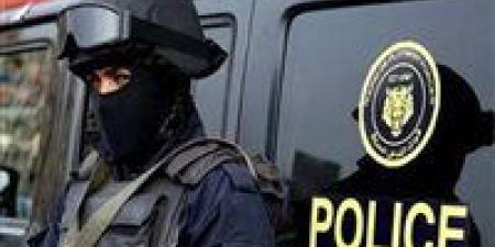 أمن
      المنافذ
      يضبط
      33
      قضية
      متنوعة
      خلال
      24
      ساعة