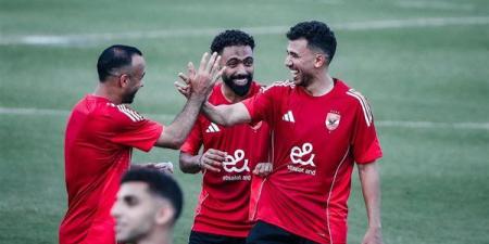 عاجل..
      موعد
      مباراة
      الأهلي
      وإنتر
      ...