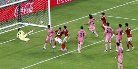 الأهلي
      و
      إنتر
      ميامي
      يتعادلان
      بدون
      أهداف
      في
      افتتاح
      كأس
      العالم
      للأندية