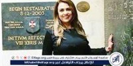 سيمون
      تحتفل
      بعيد
      ميلادها..
      زهرة
      الفن
      المختلف
      التي
      زرعت
      البهجة
      وصنعت
      لنفسها
      طريقًا
      لا
      يُشبه
      أحدًا