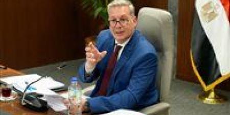 وزير
      البترول
      يصدر
      حركة
      تكليفات
      لتكنولوجيا
      المعلومات