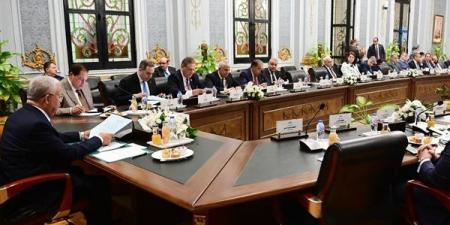 اللجنة
      العامة
      تستعرض
      نشاط
      البرلمان
      وتقر
      موازنته
      التقديرية
      للعام
      المالي
      2025/2026