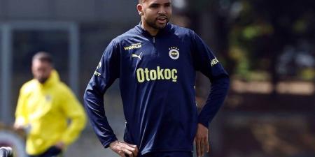 تقرير:
      مورينيو
      يحسم
      بقاء
      النصيري