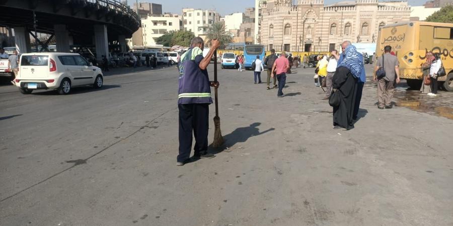 حي الخليفة يقوم بحملة لرفع كفاءة النظافة بميدان السيدة عائشة