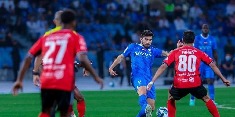 بث مباشر.. مشاهدة مباراة الرياض والهلال في الدوري السعودي