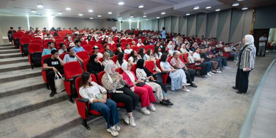 جامعة مصر للمعلوماتية تنظم اليوم الإرشادي ...