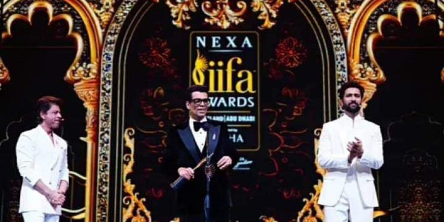 تكريم كاران جوهر في حفل افتتاح IIFA Awards 2024