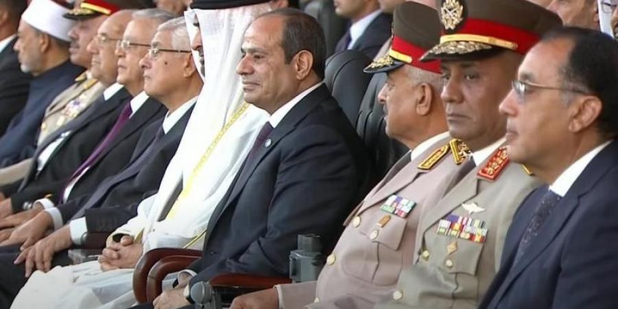 الرئيس السيسي وبن زايد يشهدان عرضًا لمهارات الفرسان «التقاط الأوتاد»