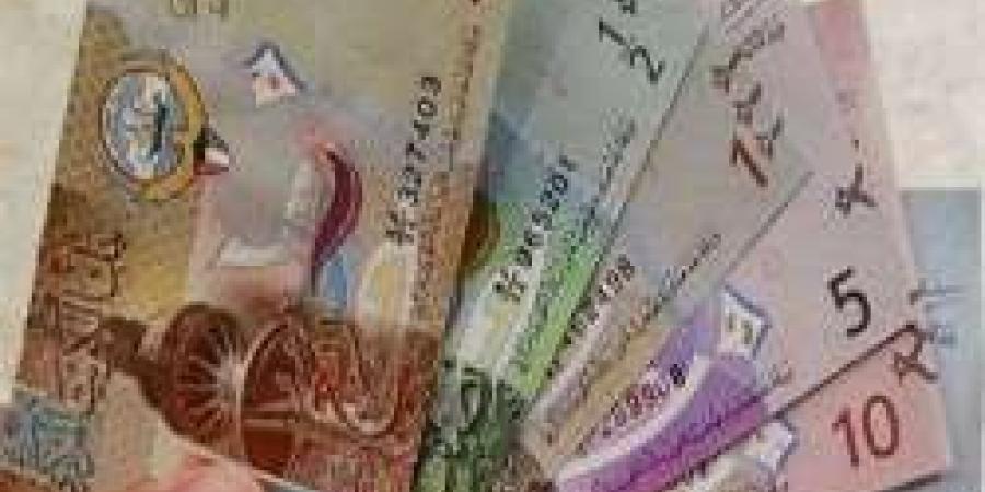 الأعلى سعرًا بين العملات العربية .. سعر الدينار الكويتى اليوم الخميس 10-10-2024