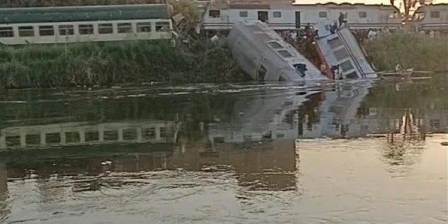 الصحة: في حصر مبدئي إصابة 20 راكبا جراء حادث قطار المنيا