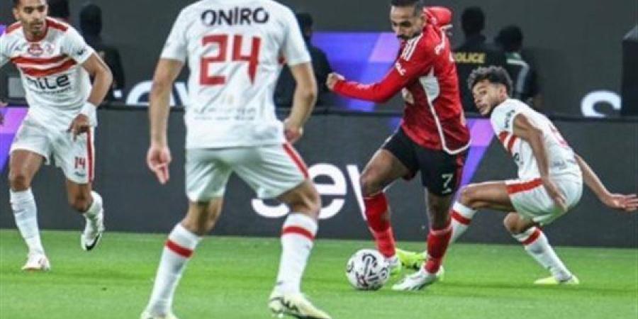 الزمالك
      يطالب
      بحكام
      أجانب
      في
      ...