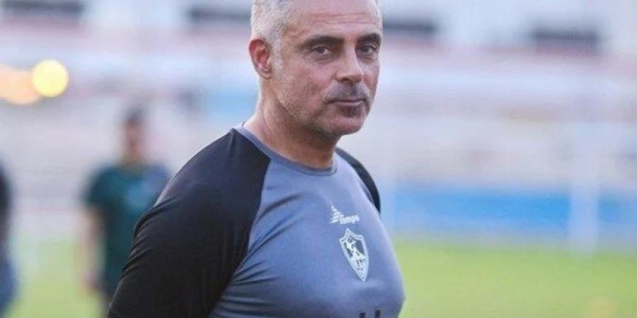 جوميز يعقد محاضرة فنية للاعبي الزمالك استعداداً لنهائي السوبر المصري