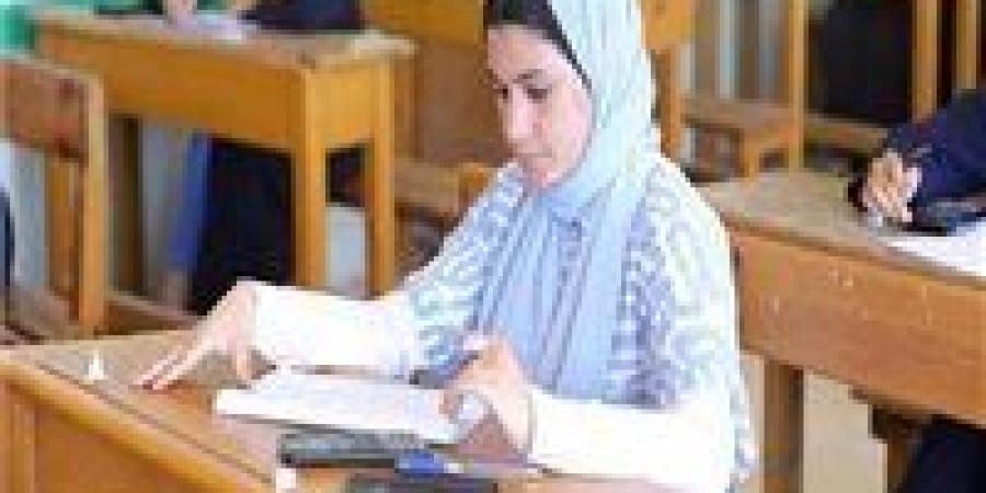 توزيع
      درجات
      الصفين
      الرابع
      والخامس
      الابتدائي
      أزهر
      2025
      للترمين