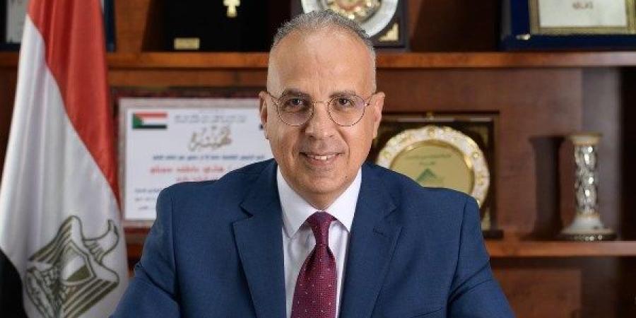 وزير الري: تنفيذ 56% من أعمال مشروع قناطر ديروط الجديدة