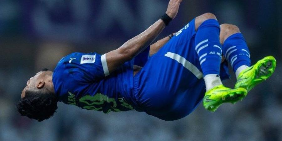 الهلال يواصل صدارة دوري روشن بالفوز على التعاون بثنائية نظيفة