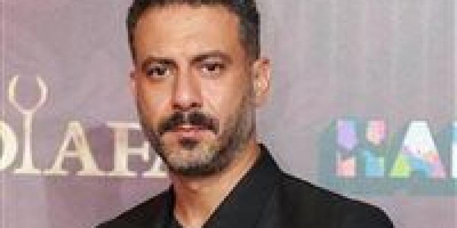 تفاصيل
      مسلسل
      محمد
      فراج
      الجديد..
      يعرض
      في
      رمضان
      2025