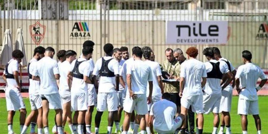 بحضور
      عبدالواحد
      ودونجا
      وشلبى..
      الزمالك
      يخوض
      المران
      الختامى
      قبل
      مواجهة
      إنبى
      بالدورى