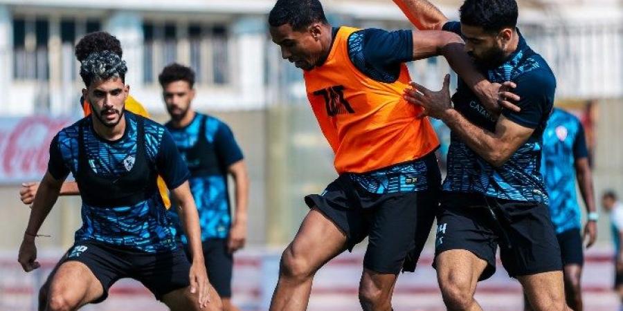 بعد 48 ساعة من أزمة الإمارات، ثنائي الزمالك ينتظم في التدريبات الجماعية