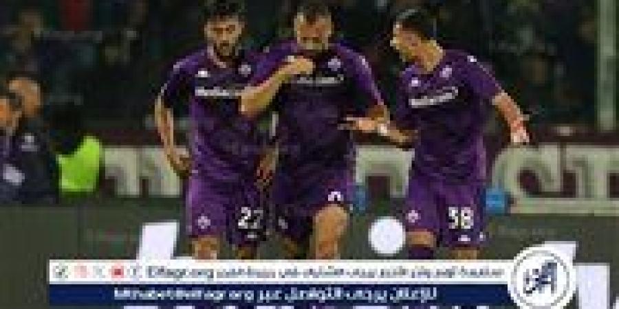 فيورنتينا
      يعزز
      موقعه
      في
      المربع
      الذهبي
      بالدوري
      الإيطالي