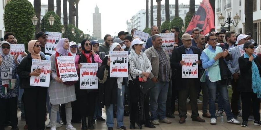 الشغيلة
      المغربية
      تحتج
      أمام
      البرلمان
      ضد
      مشروع
      القانون
      المتعلق
      بالإضراب